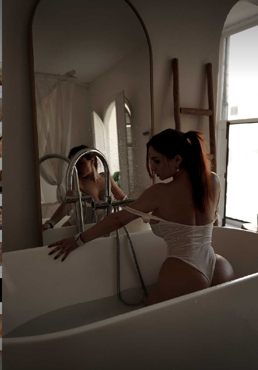 A playful frame from Miranda Faith nude — online in Allahabad