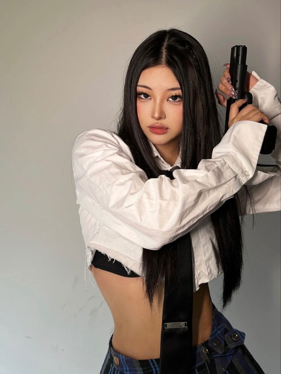 A cozy shot with Sassy girls — straight from Allahabad