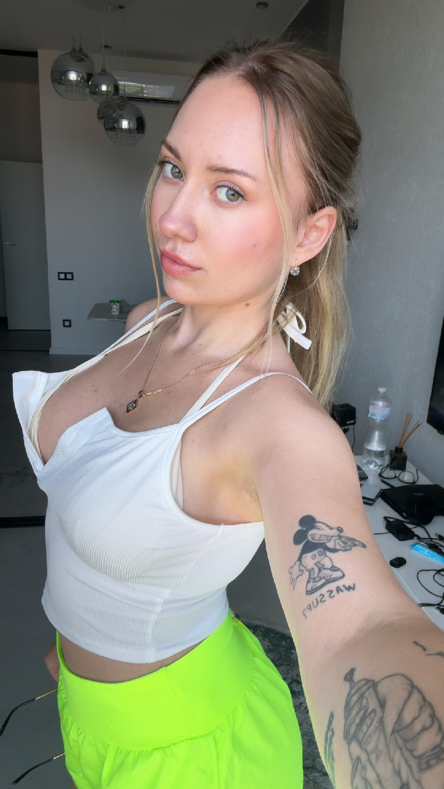 KateV in her underwear in Allahabad