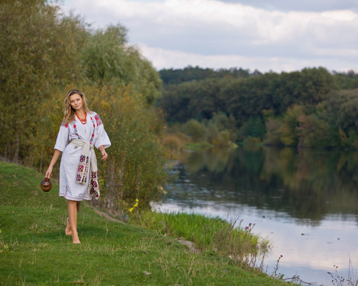 Nude girl Slavic women in Allahabad